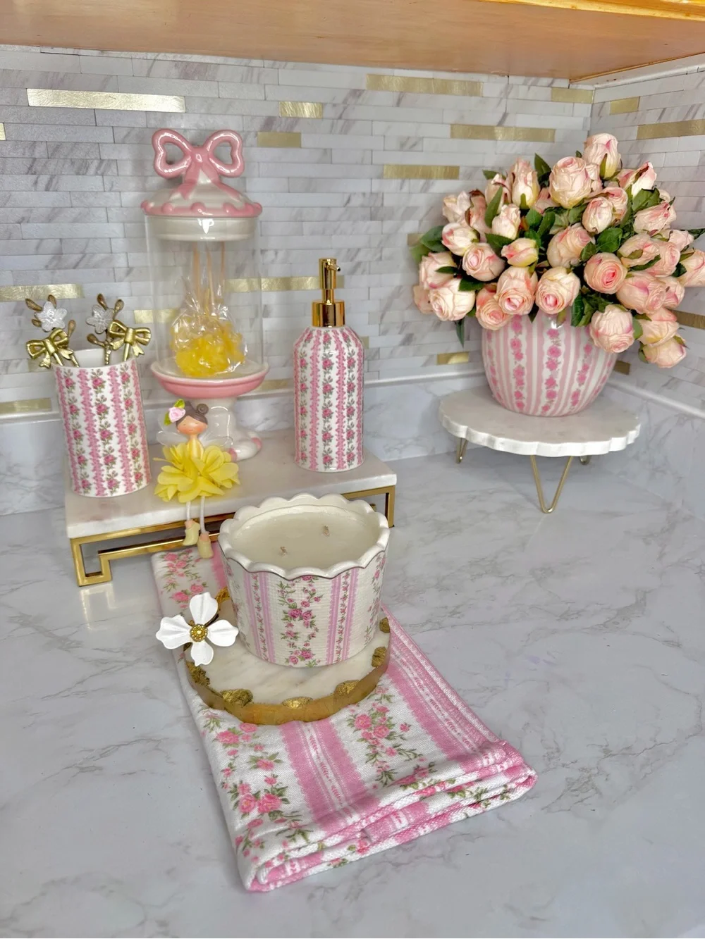 Pink Floral Ceramic candle